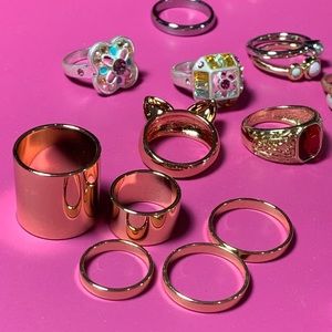 100 Pieces Jewelmint & More HUGE LOT Jewelry